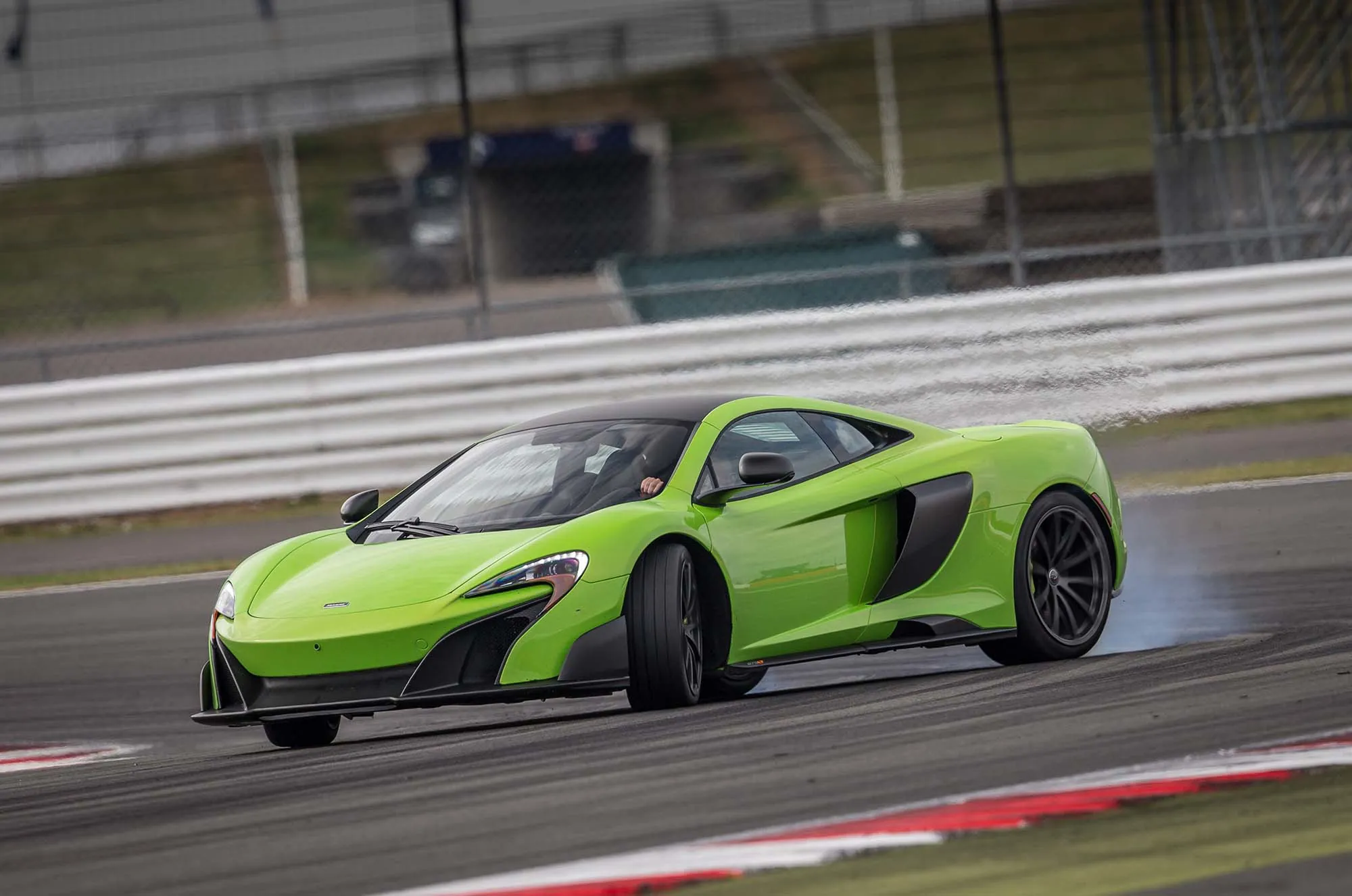 McLaren 675LT